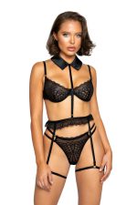 Ensemble lingerie collier et porte-jarretelles en dentelle