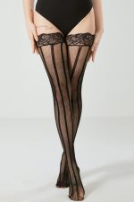 Bas autofixants noirs à rayures verticales