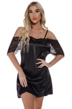 Chemise satinée épaules dénudées et dentelle